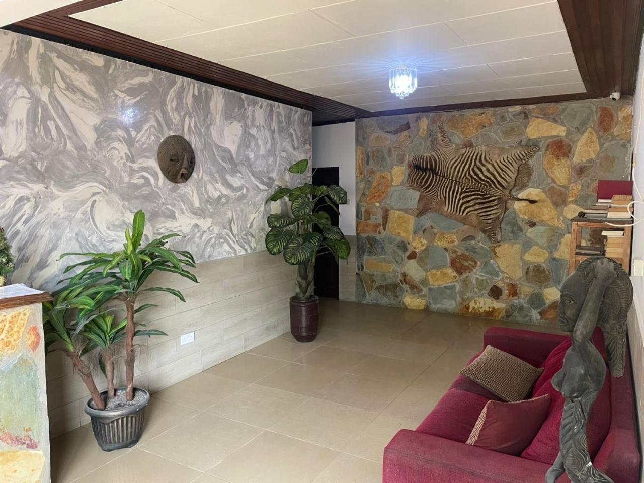 Omanye Lodge Accra Eksteriør bilde